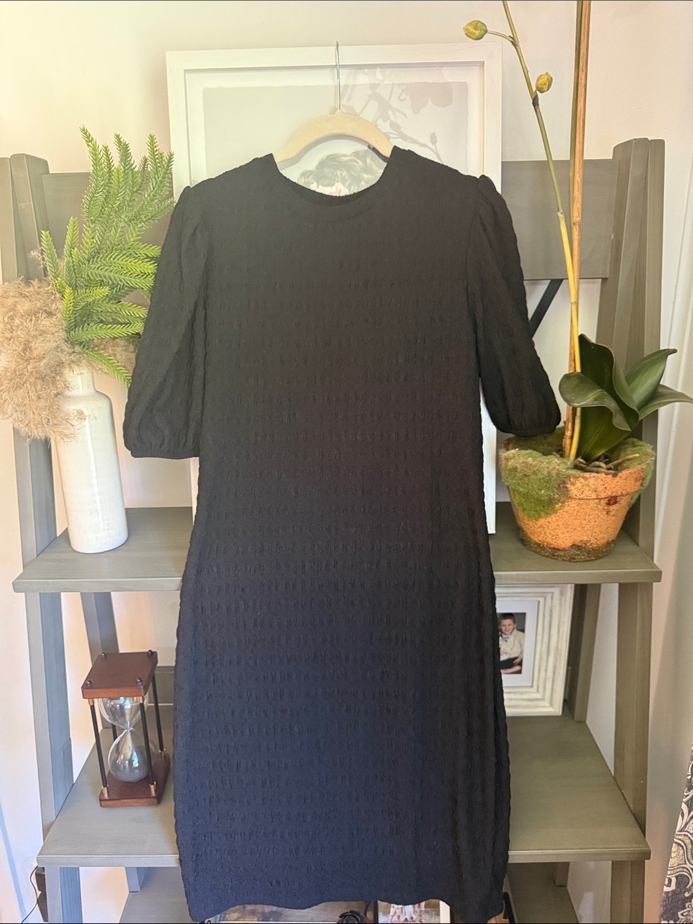 Elegant Black Midi Dress with Puff Sleeves